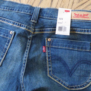 NWT Levi's Jeans 524 Size 31